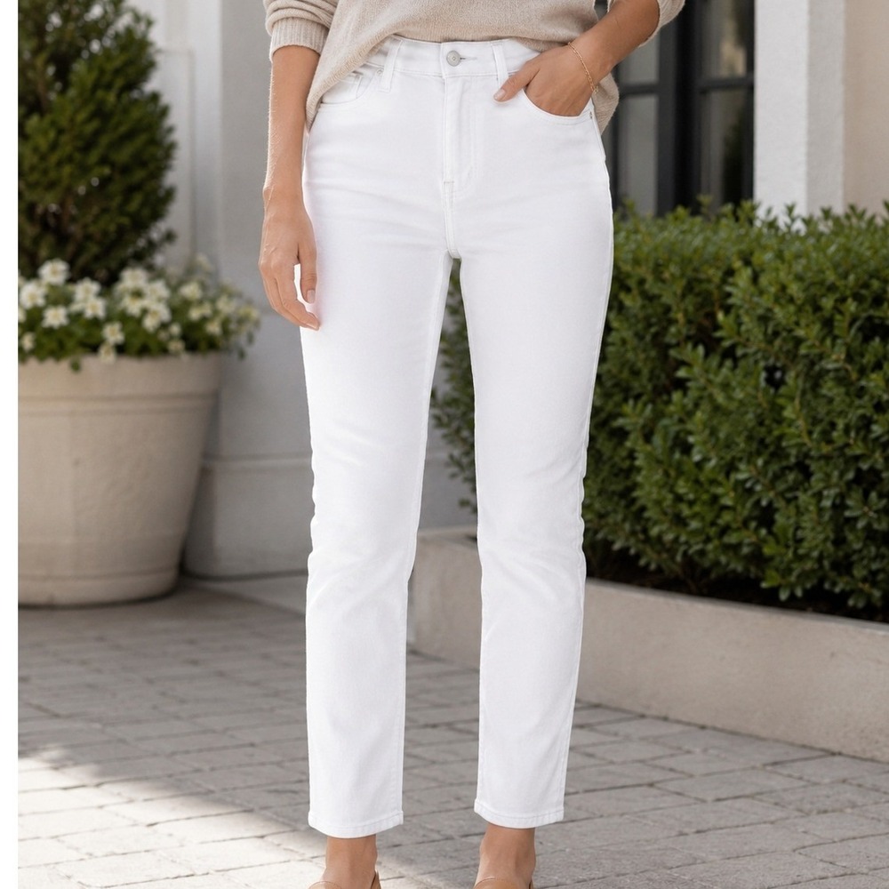 Old Navy Womens White Wow Straight High Rise Jeans Size 6 Solid Stretch Denim